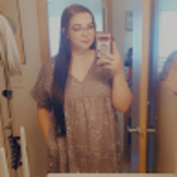 Meet your Posher, Michaela - Picture 1 of 1